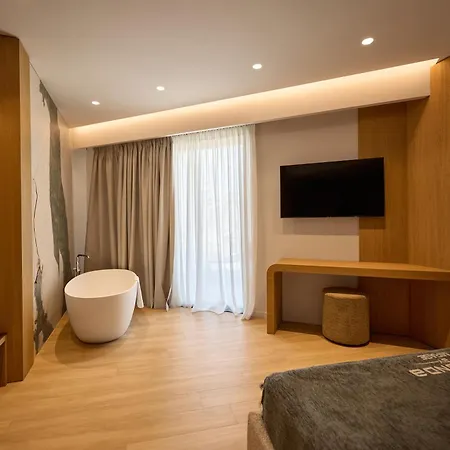 Veranda By Mirage Hotel