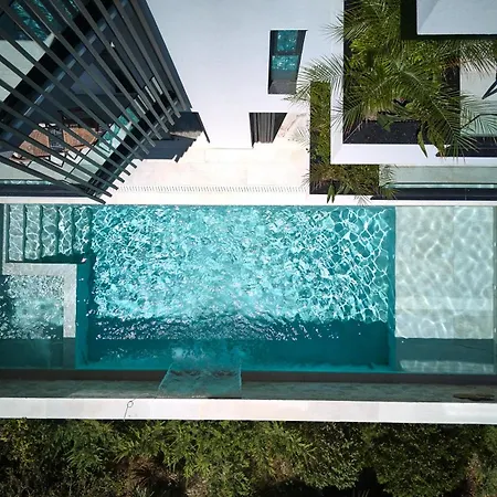 Veranda By Mirage Hotel